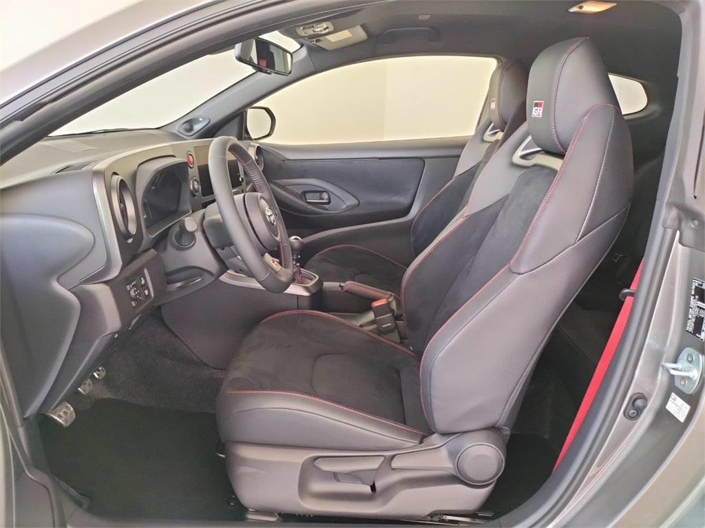 gr.yaris.blcars.24.1